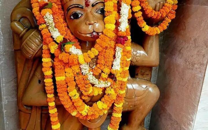 हनुमान मंदिर का पट आज से आम श्रद्धालुओं के लिए खोला